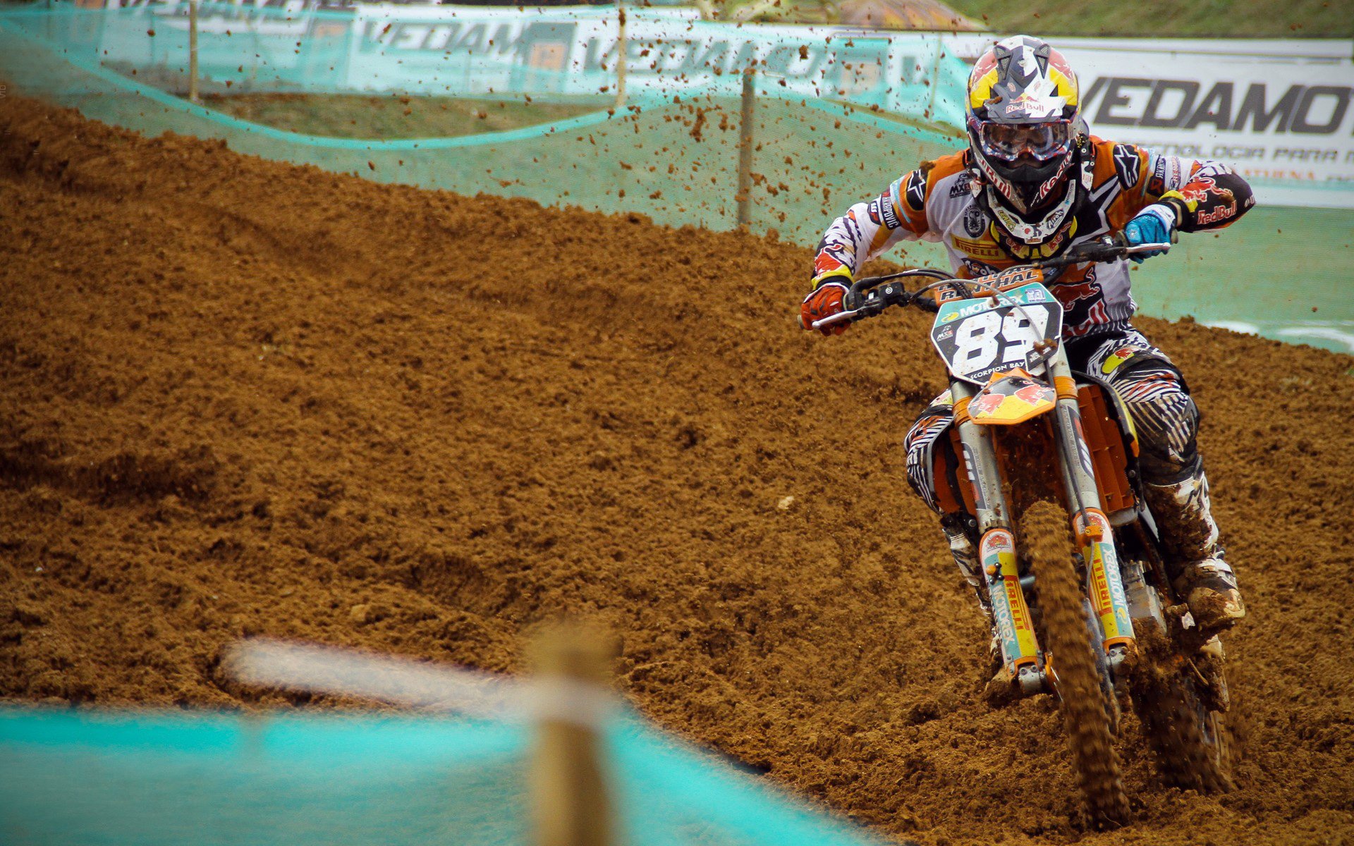 欧冠决赛之夜,霍勒迪关键回合不手软